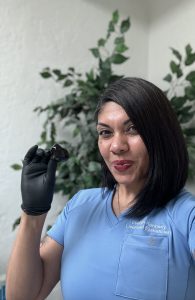 Evelyn specialized in Men Brazilian Sugaring 