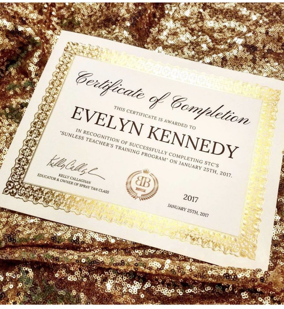 Evelyn is Certified to Teach Spray Tan Training Certification